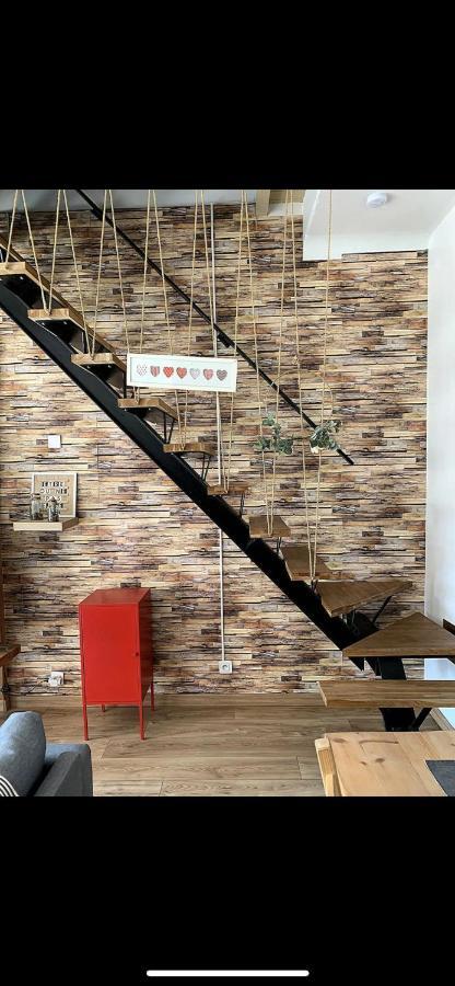 Jojo House N 12